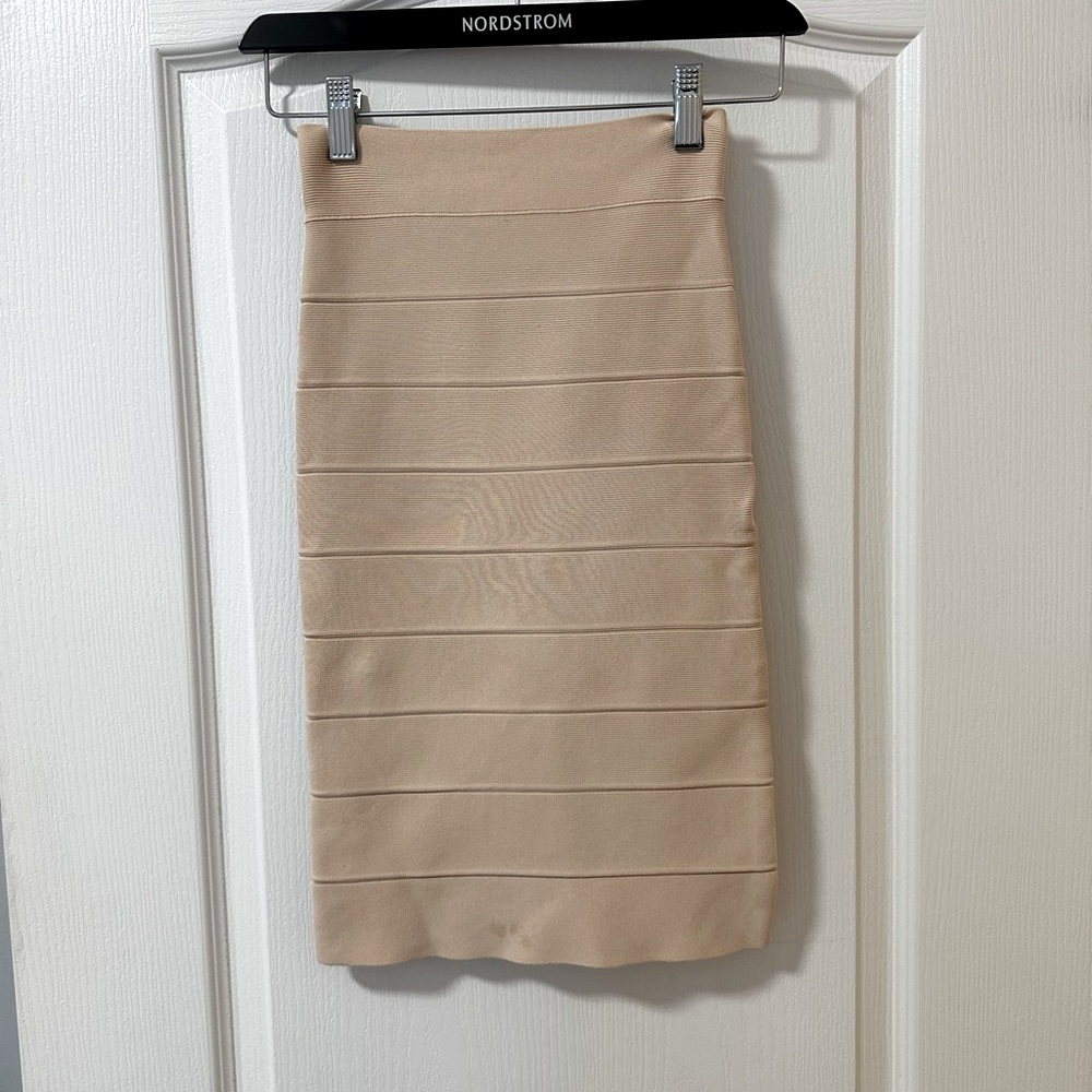 BCBG PENCIL SKIRT